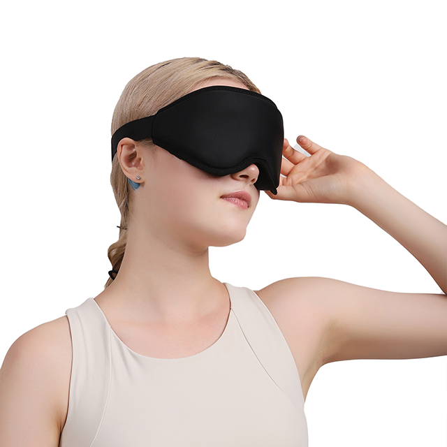 Blackout 3D Contoured Eye Mask